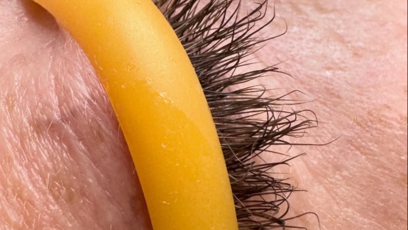 Igangværende lash lift i Odense NV